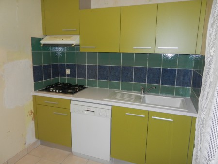 cuisine loft vert anis plan travail blanc pur